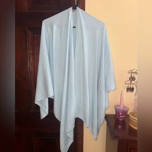 NWOT Lilly Pulitzer Light Blue Large Wrap Poncho new without tags